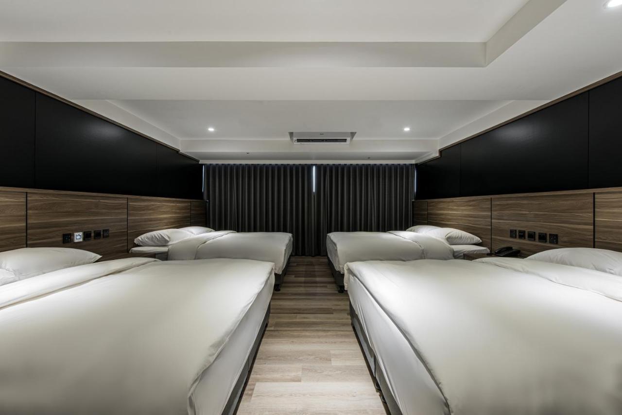 Autumn Willow Hotel Тайчжун Екстер'єр фото