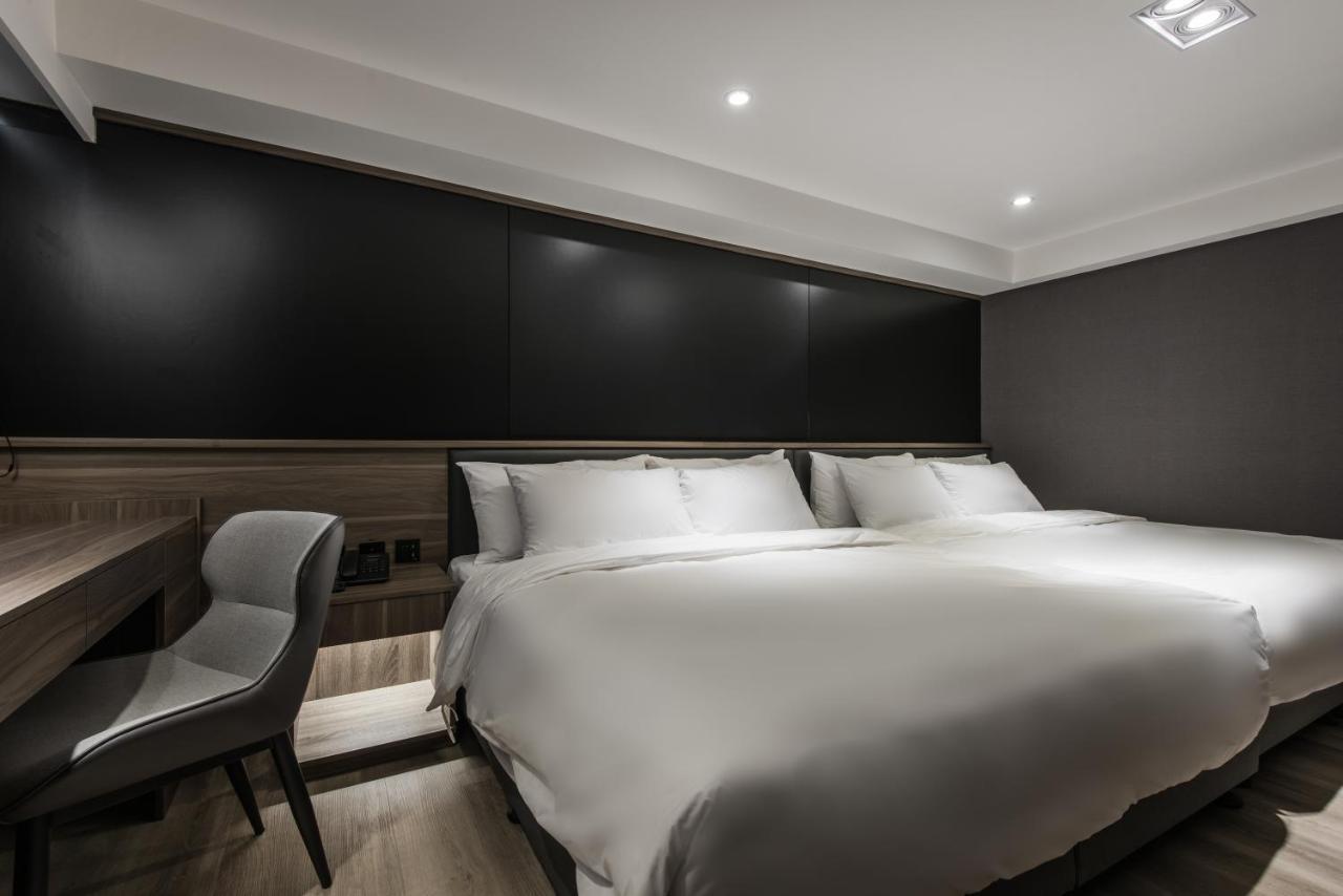 Autumn Willow Hotel Тайчжун Екстер'єр фото