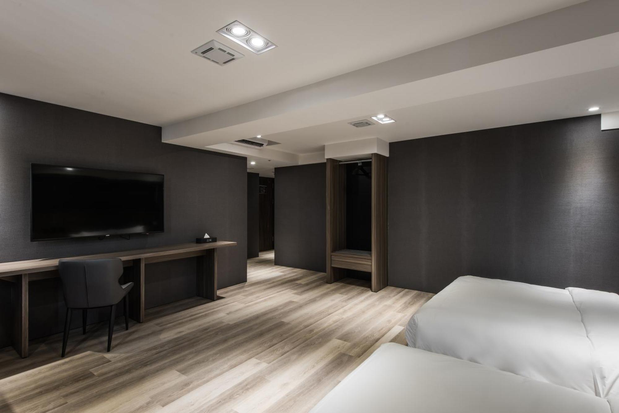 Autumn Willow Hotel Тайчжун Екстер'єр фото